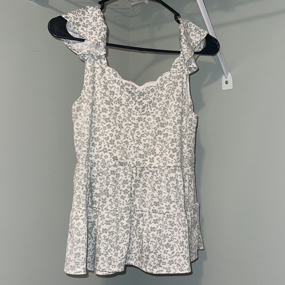 Cute Blouse - Picture 2 of 3